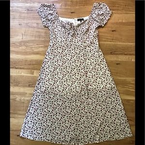 NWT Floral Print Peasant Dress